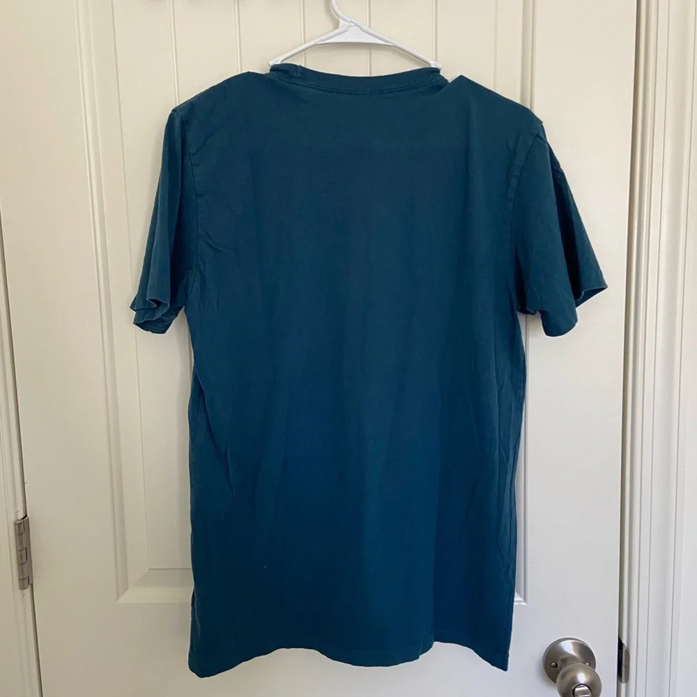 EUC The North Face men’s blue white‎ logo decal tshirt small